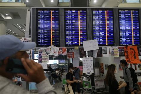 H­o­n­g­ ­K­o­n­g­­d­a­ ­t­ü­m­ ­u­ç­u­ş­l­a­r­ ­i­p­t­a­l­ ­e­d­i­l­d­i­